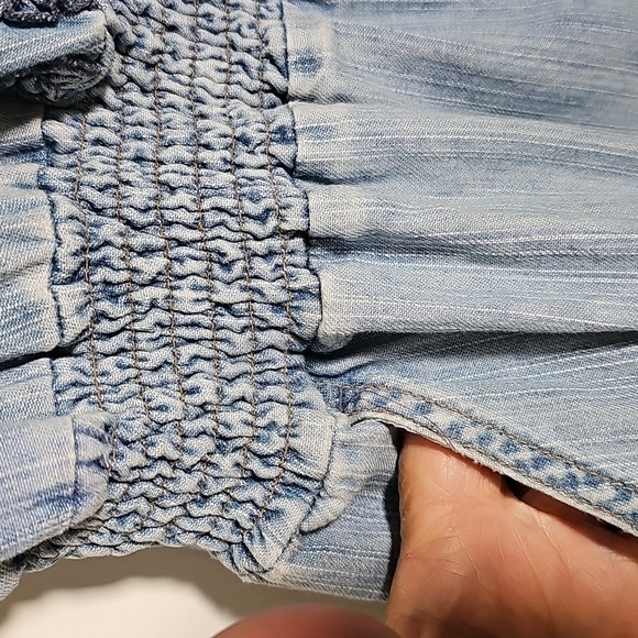 Blue Spice Lightweight Denim Button-Up Romper. Meduim - Picture 5 of 7